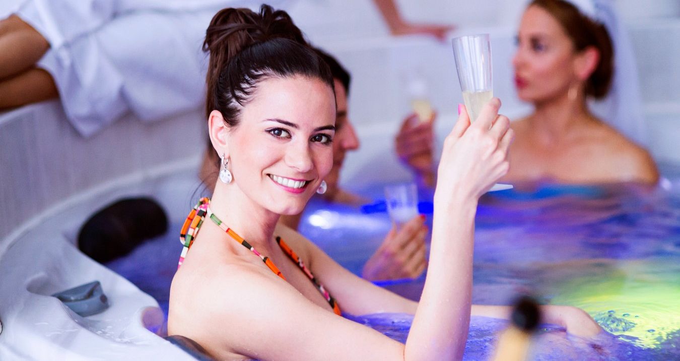 Hen Party Houses with Hot Tubs