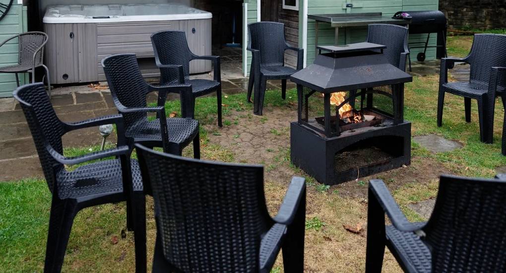 Garden fire pit and chairs at Autumn Cottage Bristol