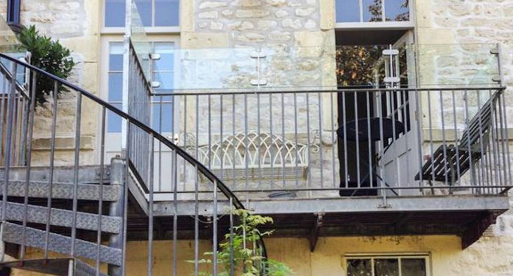  outside balcony and spiral stairs