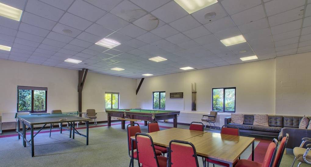 Huge games room with table tennis and pool table