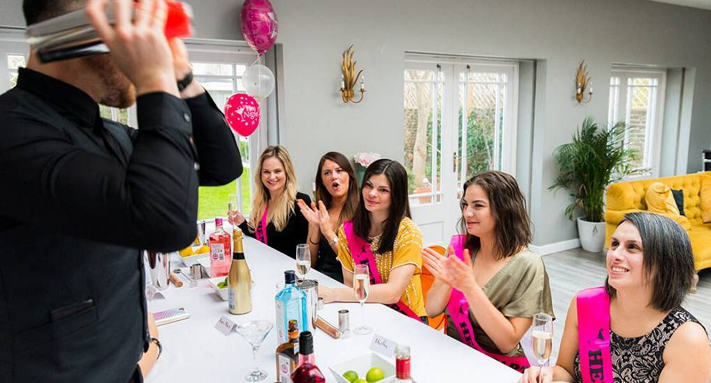 Cocktail making for hen parties are available in Cambridge