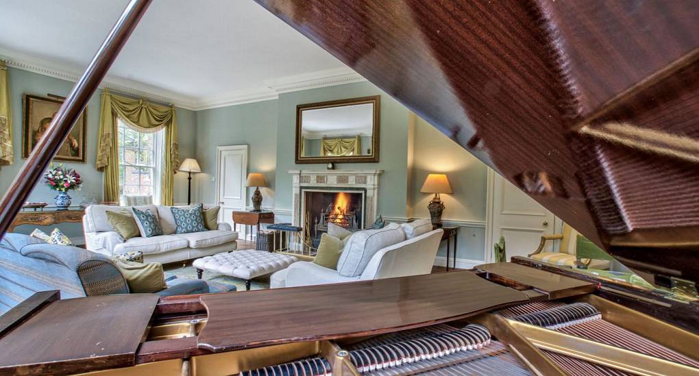 Piano in lounge