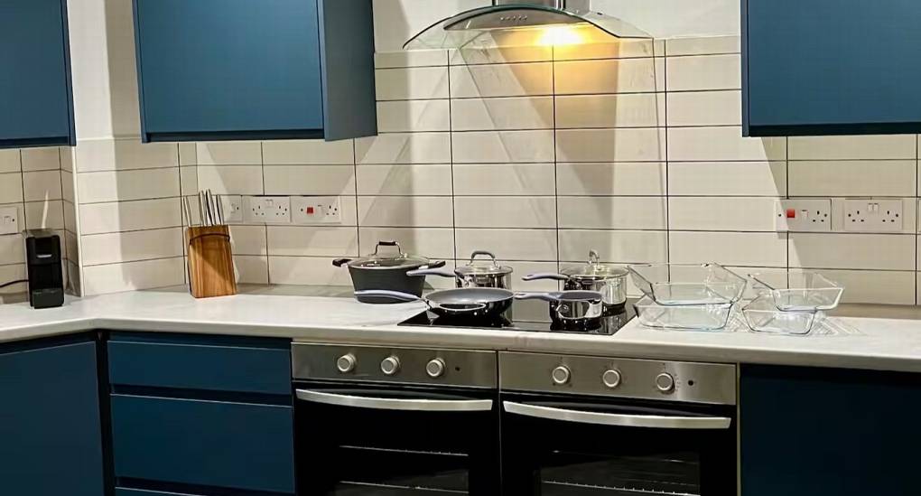 chester-fifteen-kitchen-double-oven.jpg