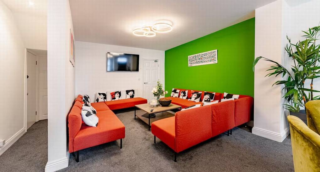 chester-fifteen-lounge2.jpg