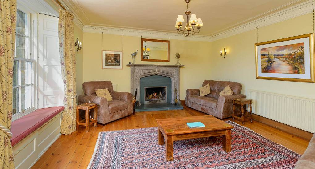 foxglove-cottage-lounge.jpg