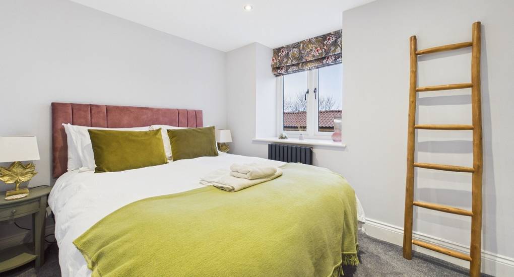 grand-hookstone-bedroom-two.jpg