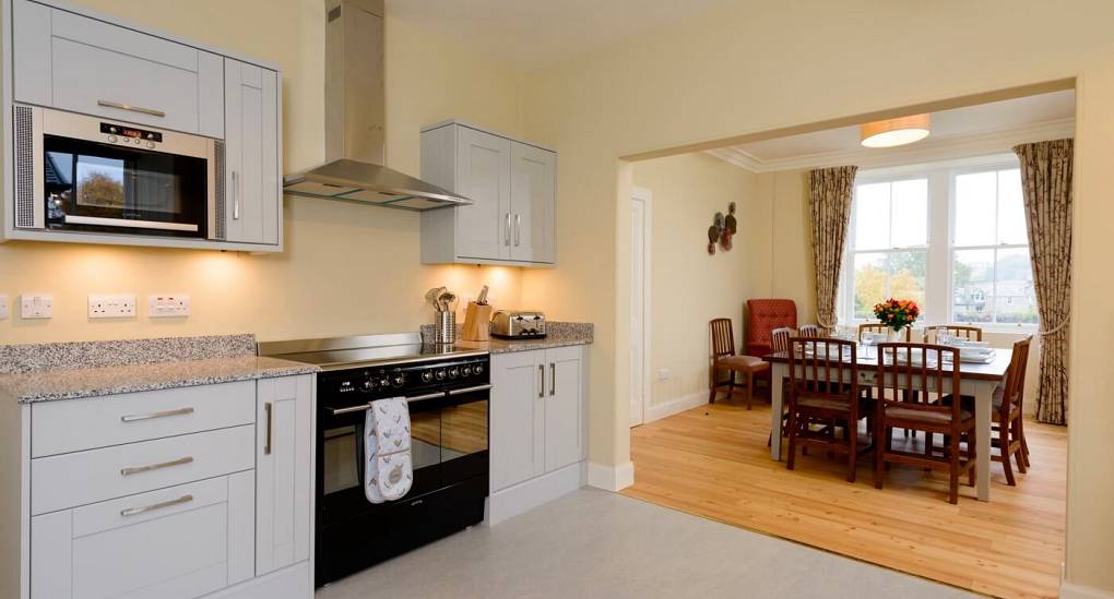 heather-cottage-kitchen.jpg