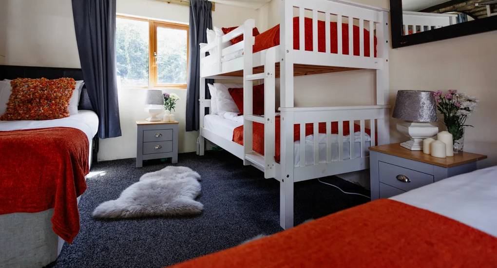 Bunk bedded quad room