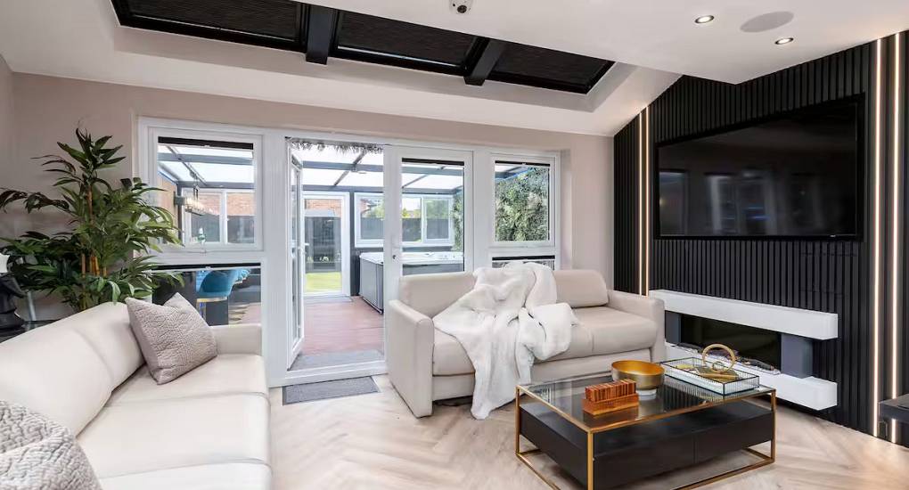 irwell-villa-manchester-lounge-area.jpg