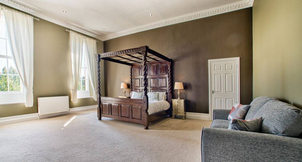 Very big bedroom with plenty of natural light
