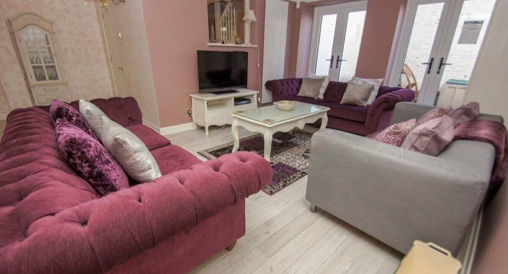 madame-brighton-lounge-area.jpg