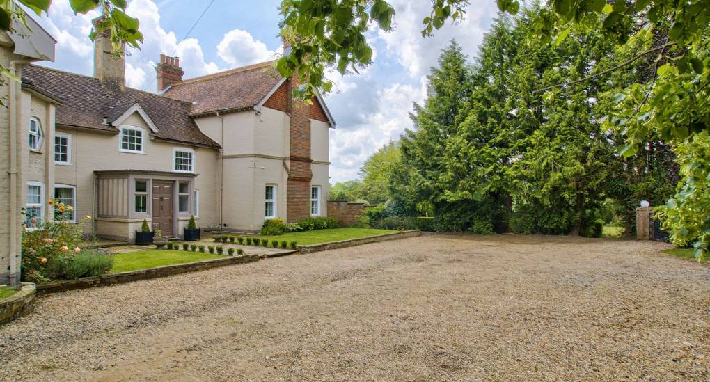 Large Parking area at Meadowbrook Farm Hen House