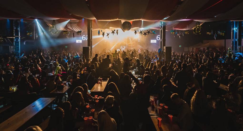 A live show performer hosting the Boujie Bingo event, part of the Geordie Girls Newcastle hen weekend experience.