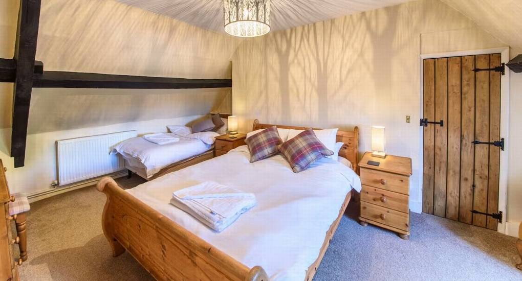 one-of-eleven-bedrooms-at-deans-forest-retreat-forest-of-dean-hen-do-house.jpg