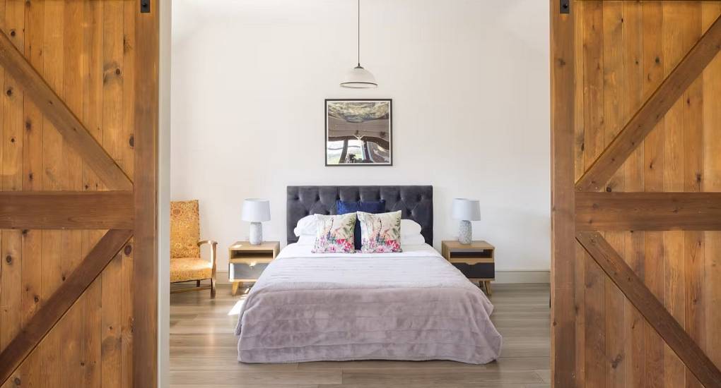 orchard-barns-bedroom-one.jpg