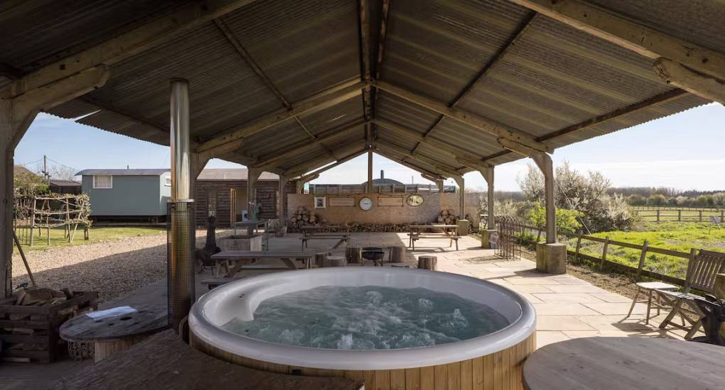 orchard-barns-hot-tub-and-garden-furniture.jpg