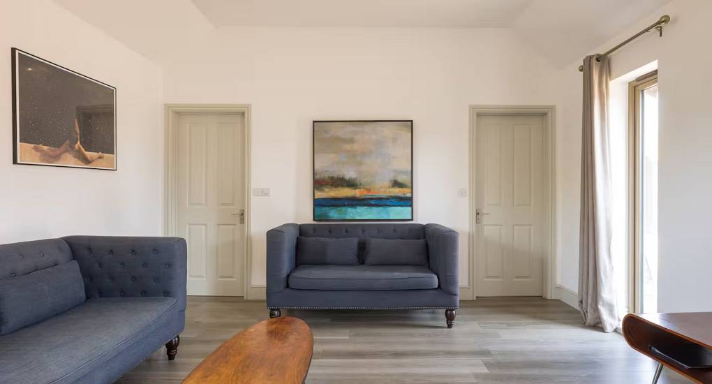 orchard-barns-lounge.jpg