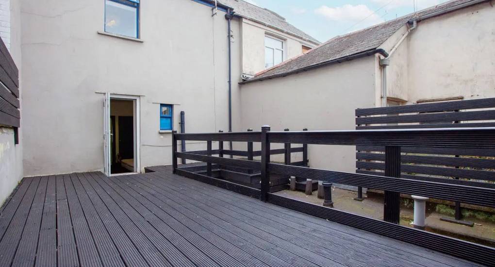 The outside decking area at The Cardiff Bunkhouse