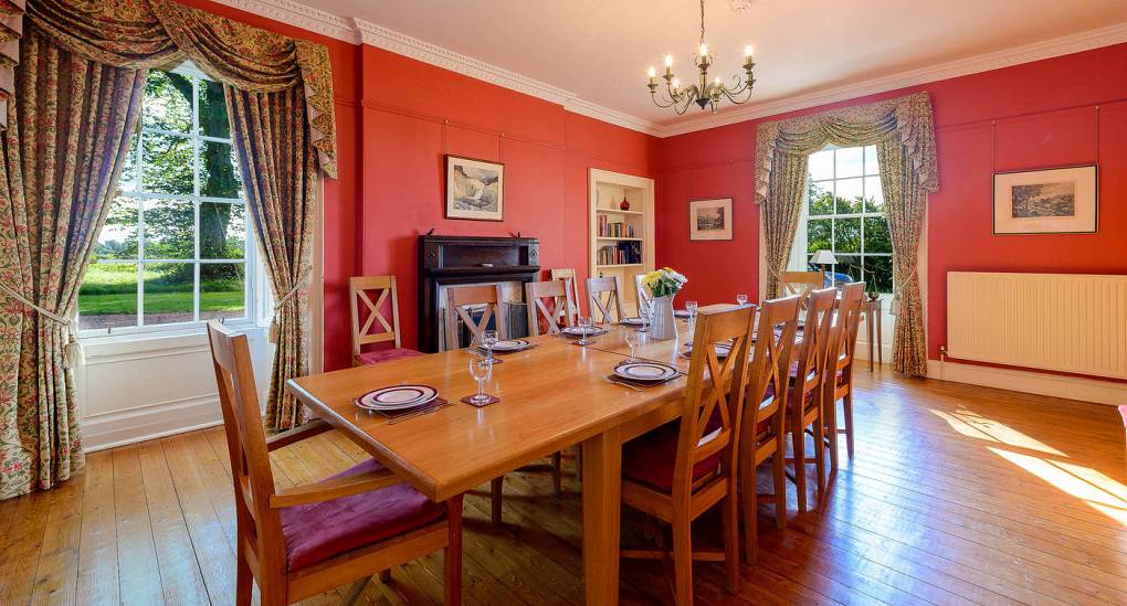 primrose-cottage-dining-room-alt-view-two.jpg
