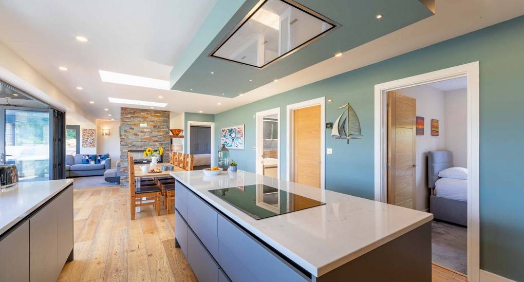 Freshly decorated kitchen at Retreat 12
