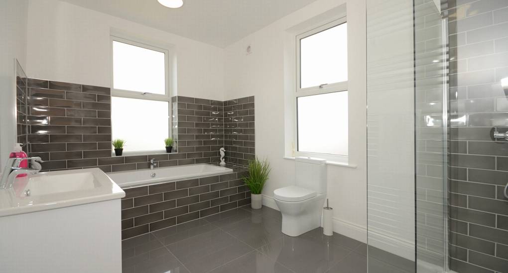 shire-cottage-york-bathroom.jpg