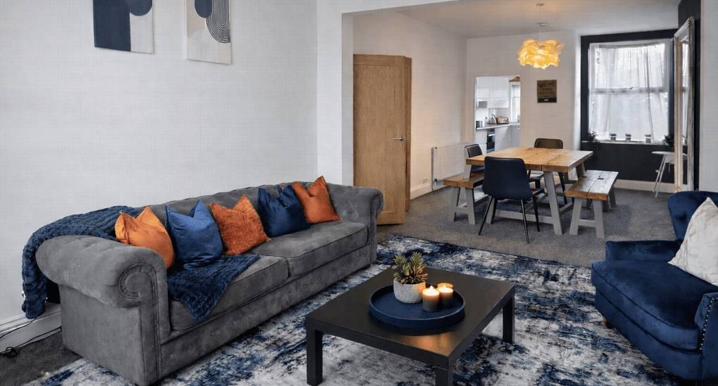 shire-cottage-york-lounge-alt-view.jpg