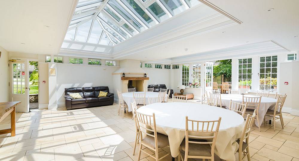 stag-and-hen-accommodation-dining-room