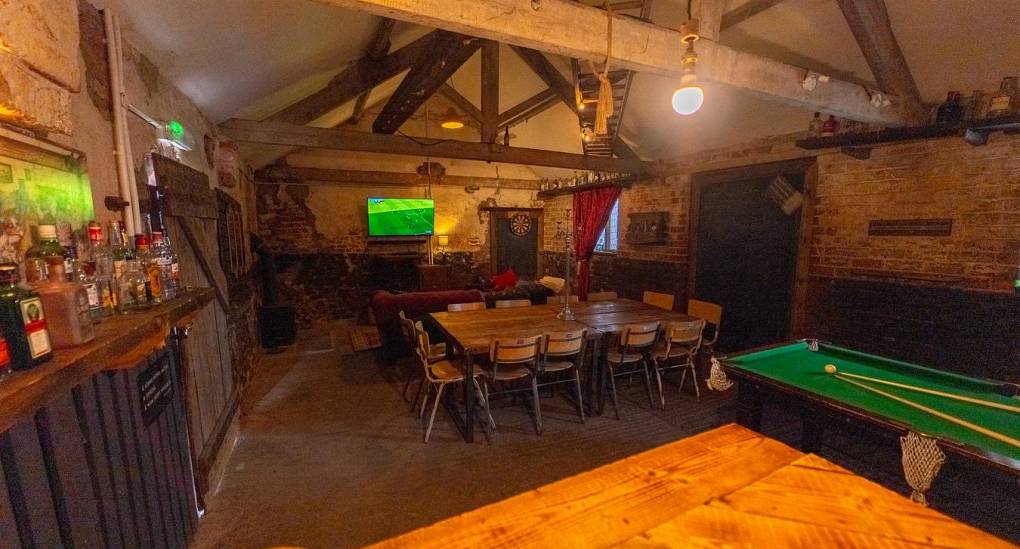 Party Rustic barn with pool table