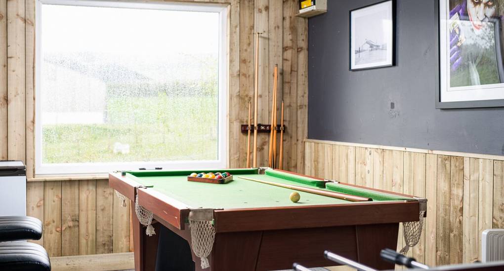 stag-and-hen-party-house-games-room