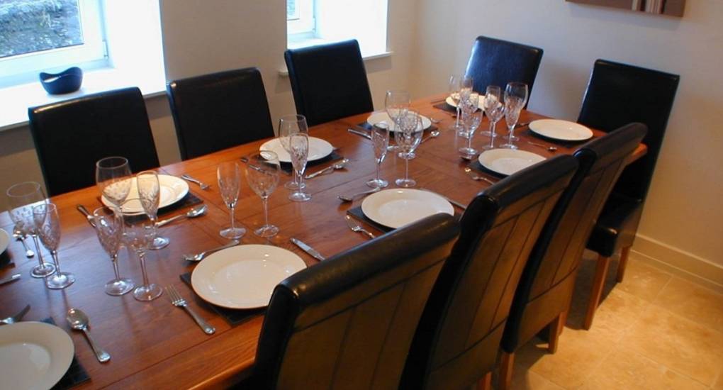 stag-and-hen-party-house-glasgow-dining-room-11.jpg