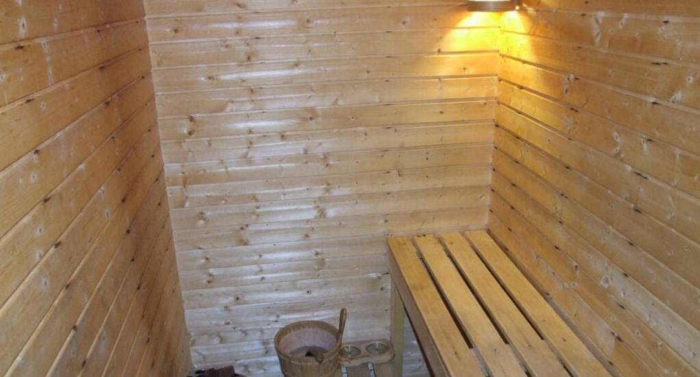 Extra seating in the sauna