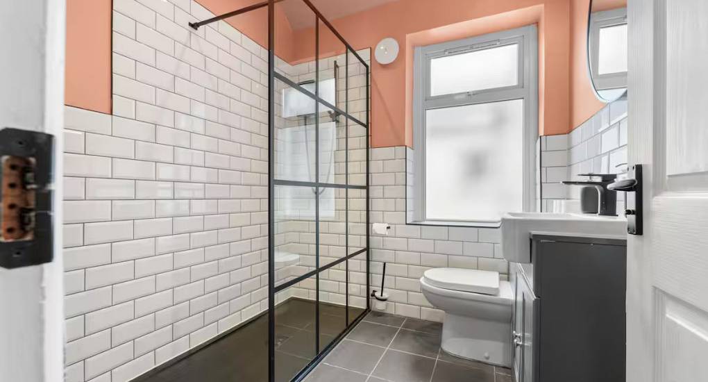 taff-house-cardiff-bathroom-alt-view.jpg