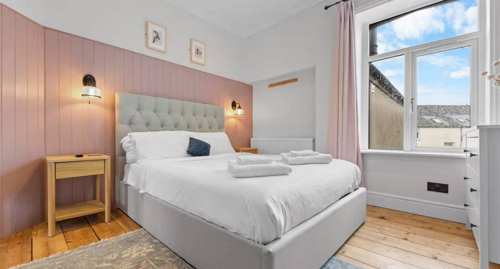 taff-house-cardiff-bedroom-five.jpg