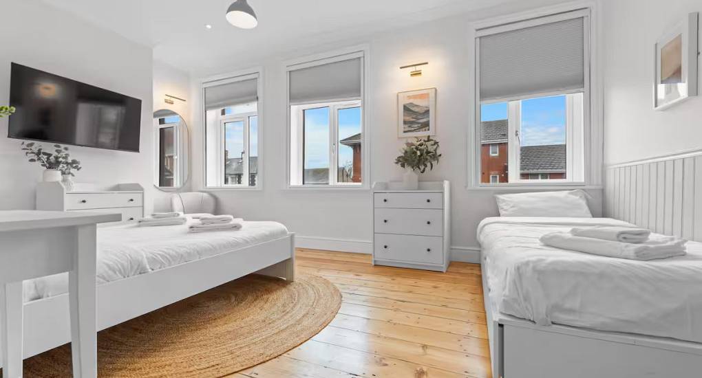 taff-house-cardiff-bedroom-three-alt-view.jpg