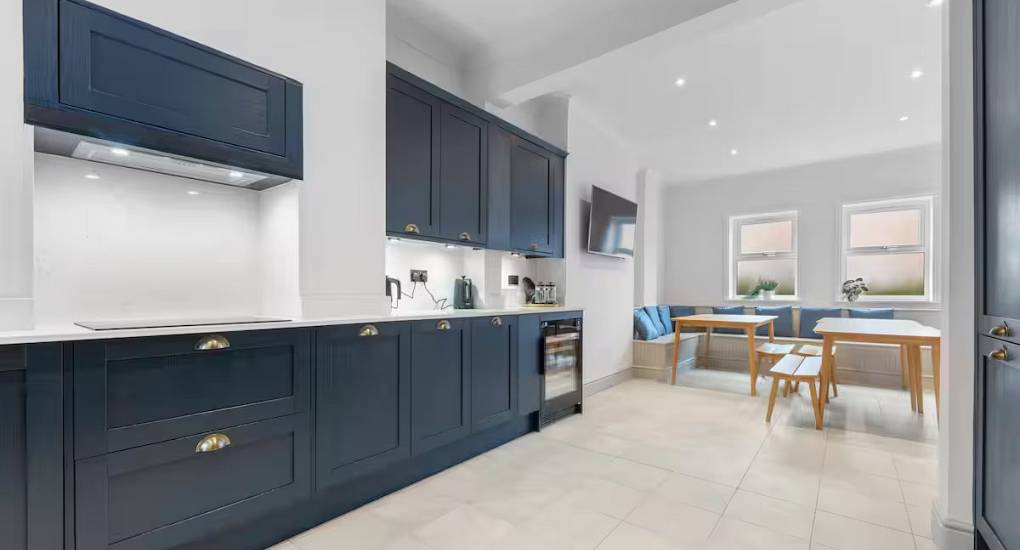 taff-house-cardiff-kitchen-diner.jpg