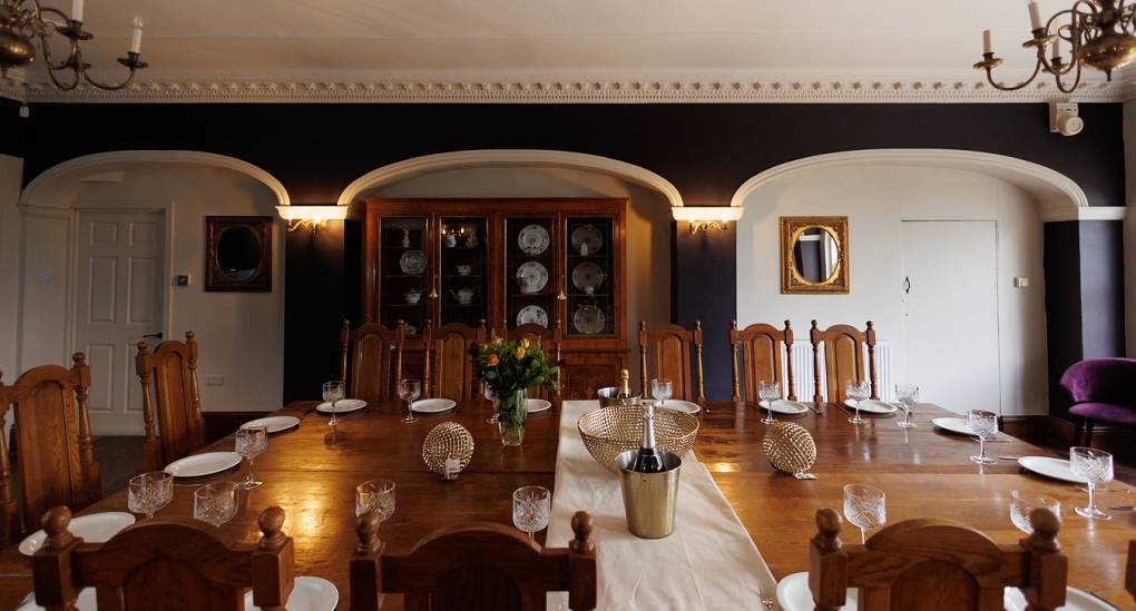 Grand Manor large party house large square dining area