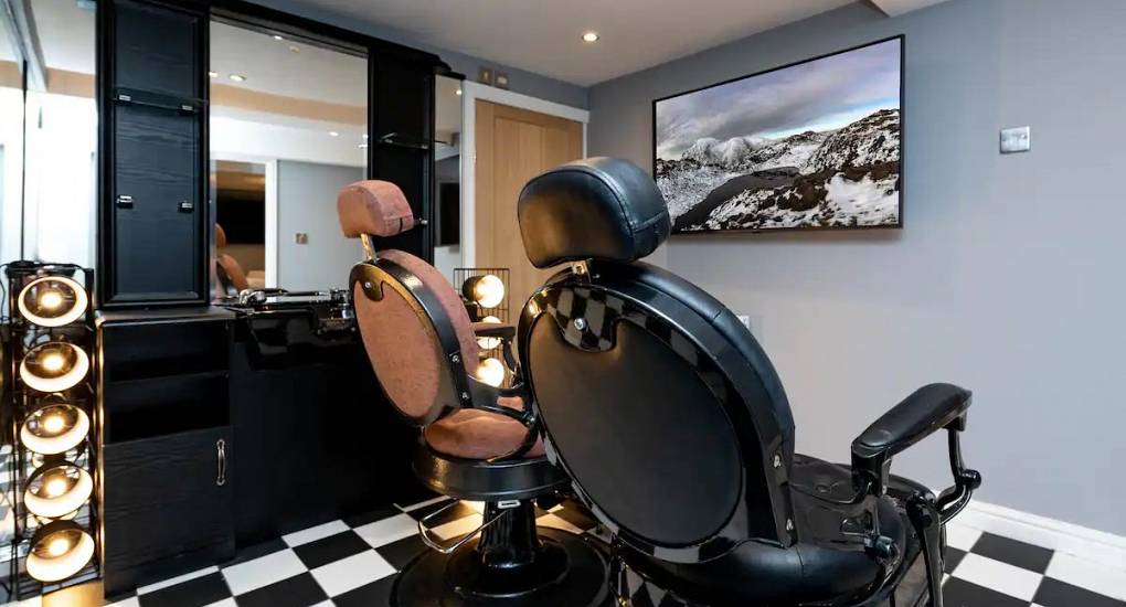 Salon at the Island Stag and Hen Party Accommodation
