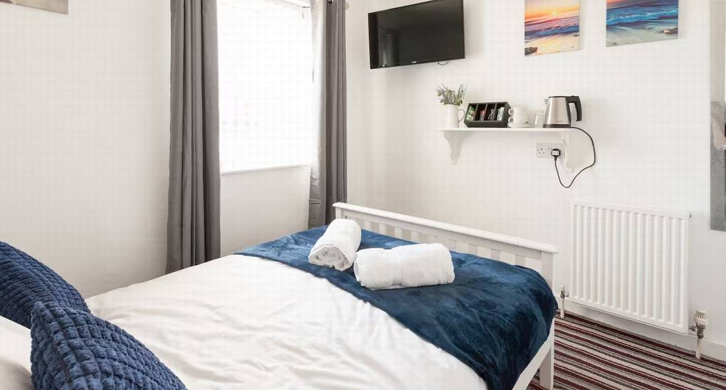 tower-view-blackpool-bedroom.jpg