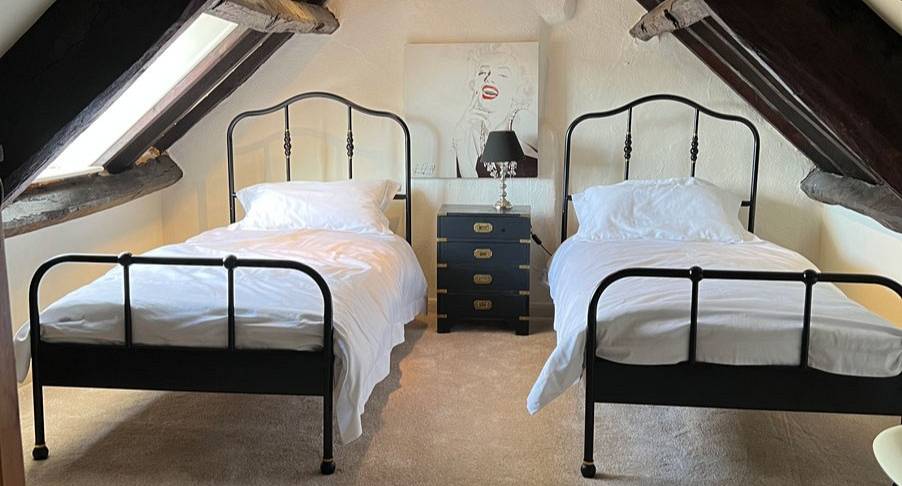 yorskshire-villa-loft-room.jpg
